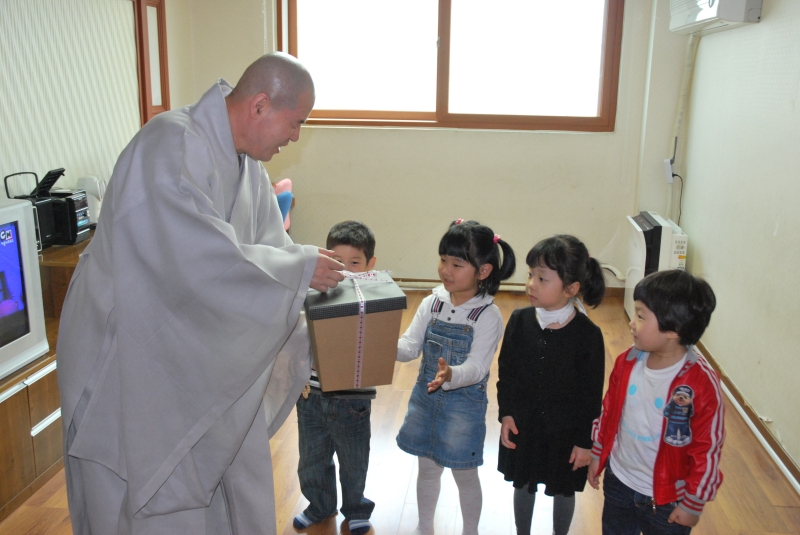 2010.05.17_구세군 후생원 방문 (41)